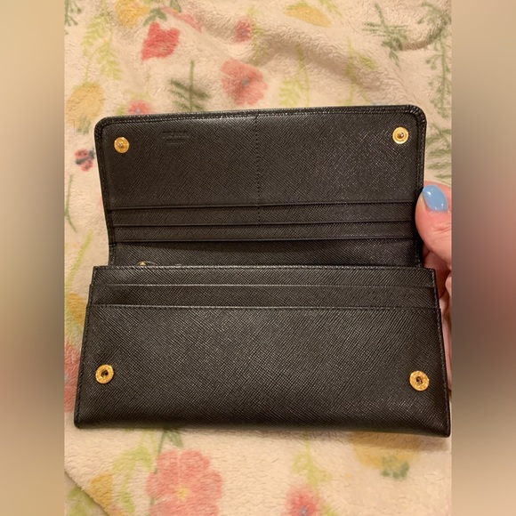 🔥 Authentic Prada Black Saffiano Leather Bow Continental Wallet🔥 - Picture 5 of 11